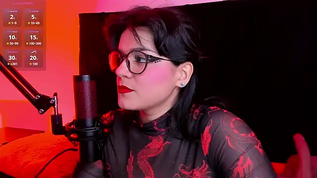 Snapshot of Valeriekay__ chatting on 07-23-26, 01:31 Valeriekay online show from 07-23-26, 01:31