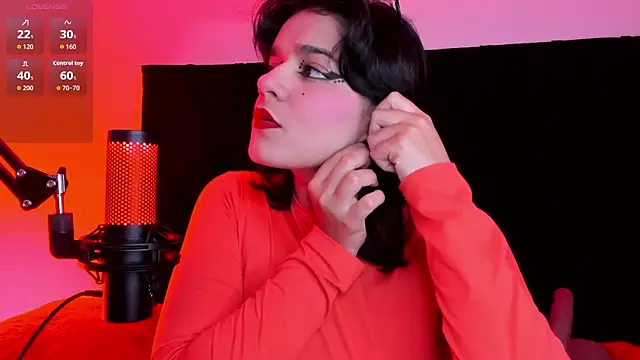 Snapshot of Valeriekay__ chatting on 07-29-26, 01:53 Valeriekay online show from 07-29-26, 01:53