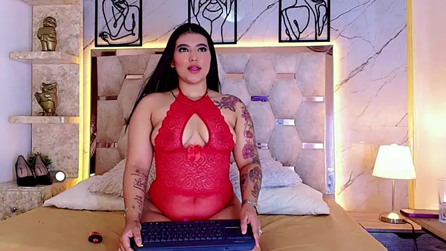 Marilyn Rouge  online show from 07-14-26, 02:23
