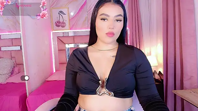 Marilyn Rouge  online show from 07-24-26, 02:37