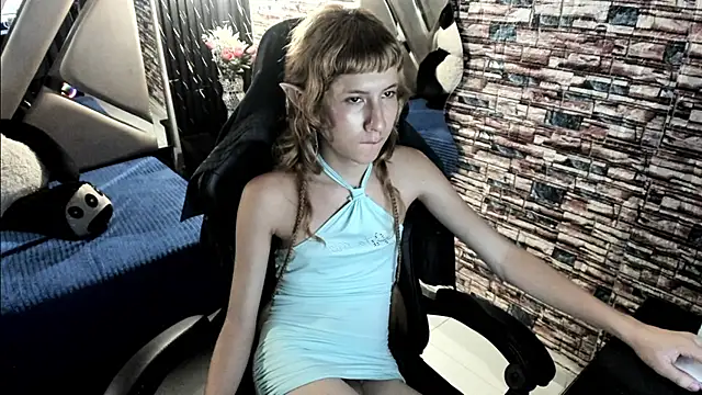 vivienne hadi online show from 07-24-26, 04:05
