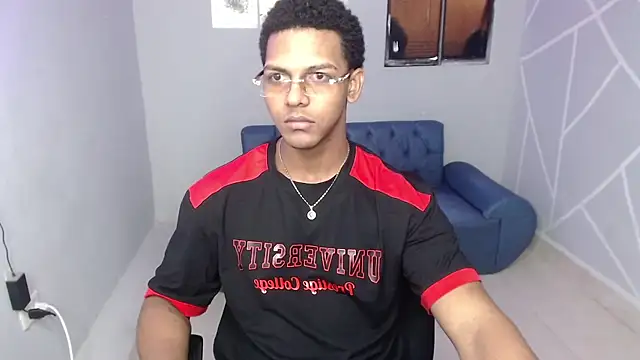 Snapshot of Jordan_z_ chatting on 07-21-26, 01:02 Jordan z online show from 07-21-26, 01:02