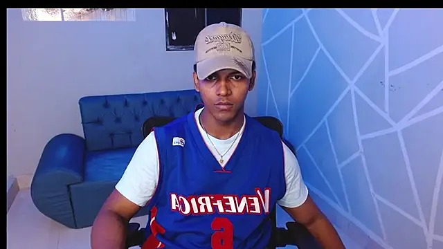 Snapshot of Jordan_z_ chatting on 07-28-26, 05:25 Jordan z online show from 07-28-26, 05:25