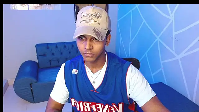 Snapshot of Jordan_z_ chatting on 07-28-26, 12:59 Jordan z online show from 07-28-26, 12:59
