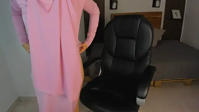 Snapshot of Safiya__ chatting on 07-16-26, 11:16 Safiya online show from 07-16-26, 11:16