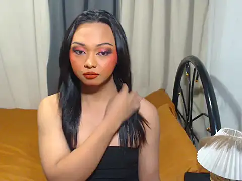 Snapshot of Naughty_Samara chatting on 07-11-26, 01:47 Naughty Samara online show from 07-11-26, 01:47