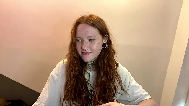 Snapshot of ThomasinaBrasser chatting on 07-18-26, 11:03 ThomasinaBrasser online show from 07-18-26, 11:03