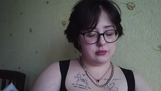 NessaLiberta online show from 07-09-26, 01:15