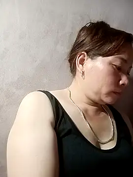 Snapshot of -Batici- chatting on 07-20-26, 12:40 -Batici- online show from 07-20-26, 12:40