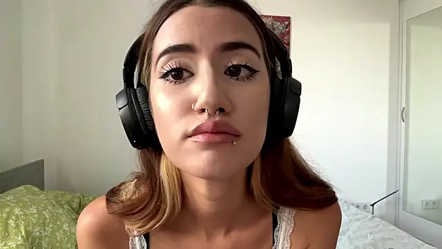 JuliaPierce online show from 07-14-26, 02:01