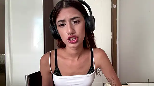 JuliaPierce online show from 07-20-26, 01:35