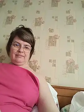 Snapshot of Irena-mis chatting on 07-25-26, 03:42 Irena-mis online show from 07-25-26, 03:42