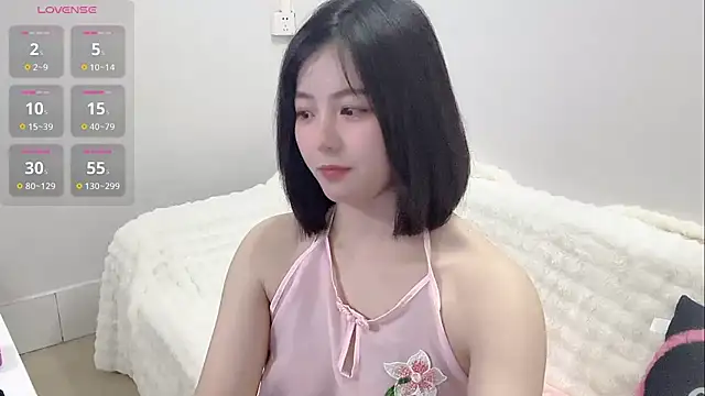 Snapshot of Lucy-8 chatting on 07-14-26, 10:21 Lucy-8 online show from 07-14-26, 10:21
