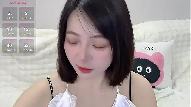 Snapshot of Lucy-8 chatting on 07-15-26, 05:23 Lucy-8 online show from 07-15-26, 05:23