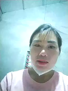 quyquy01 online show from 07-09-26, 04:22
