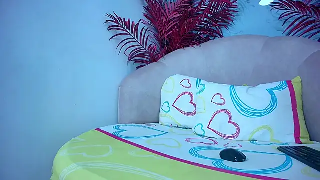 KatiiaVega online show from 07-24-26, 07:34