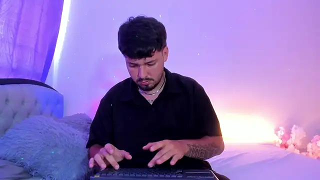 my max online show from 07-24-26, 08:07