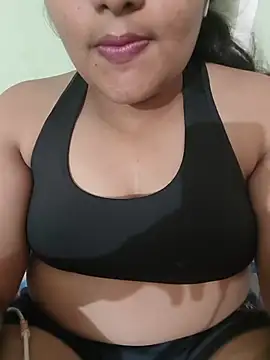 Snapshot of Heena_rao chatting on 07-15-26, 02:55 Heena rao online show from 07-15-26, 02:55