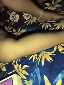 priya bhabi sex online show from 07-12-26, 08:49