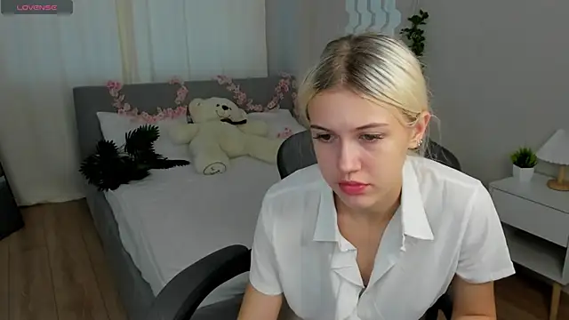 ChloexBarbie online show from 07-26-26, 01:03
