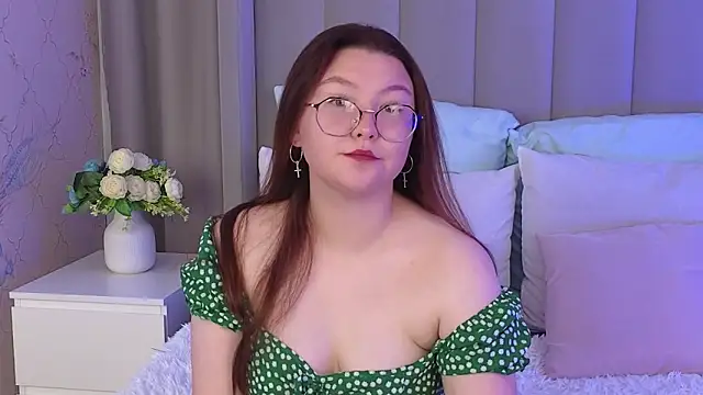 SophiaaBelle online show from 07-09-26, 03:32