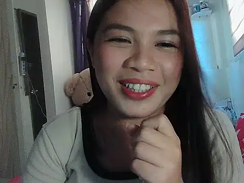 Snapshot of Violet_2026 chatting on 07-17-26, 06:53 Violet 2026 online show from 07-17-26, 06:53