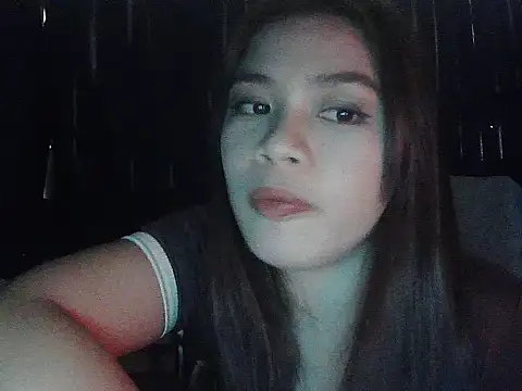 Snapshot of Violet_2026 chatting on 07-23-26, 05:49 Violet 2026 online show from 07-23-26, 05:49