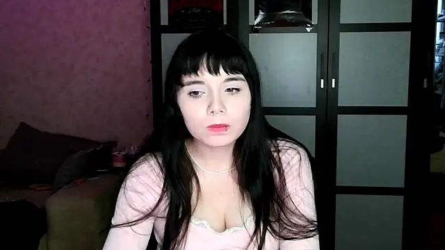 Snapshot of moresunshine chatting on 07-25-26, 05:32 moresunshine online show from 07-25-26, 05:32