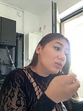 VivianneViolet online show from 07-14-26, 07:57