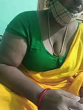 Snapshot of Tamil-lakhmi chatting on 07-15-26, 05:51 Tamil-lakhmi online show from 07-15-26, 05:51