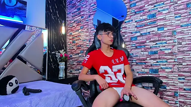 LiamHeatx online show from 07-15-26, 12:10