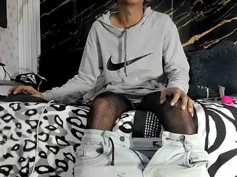 young boy4luv online show from 07-22-26, 05:38