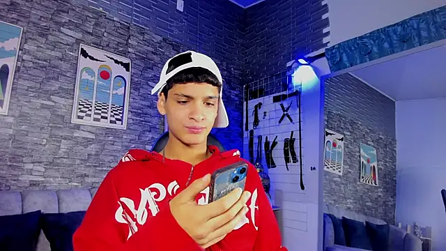 stevensantana1 online show from 07-18-26, 02:16
