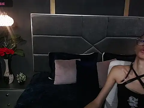 Snapshot of eriss_goddess chatting on 07-20-26, 02:30 eriss goddess online show from 07-20-26, 02:30