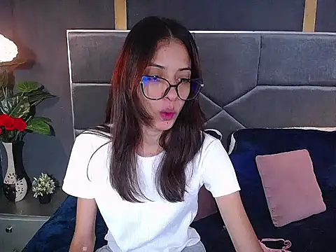 Snapshot of eriss_goddess chatting on 07-22-26, 07:16 eriss goddess online show from 07-22-26, 07:16
