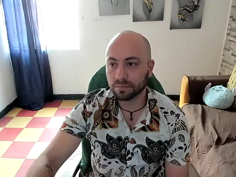Snapshot of mike_lovers_ chatting on 07-10-26, 07:16 mike lovers online show from 07-10-26, 07:16