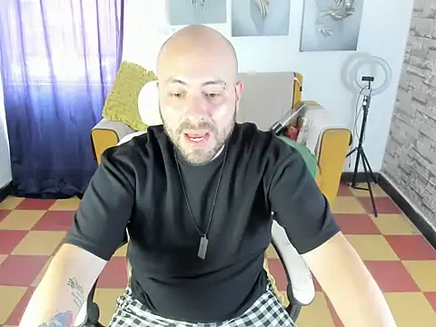 Snapshot of mike_lovers_ chatting on 07-14-26, 07:30 mike lovers online show from 07-14-26, 07:30