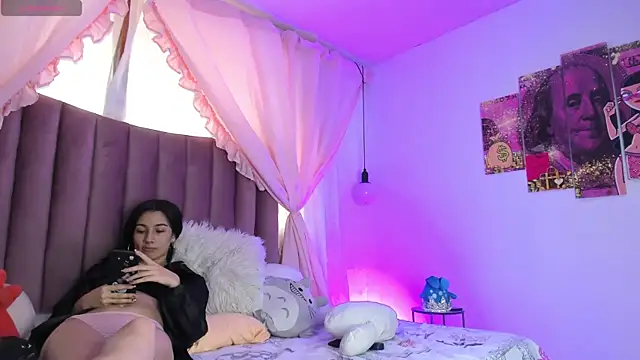 Shannel01 online show from 07-18-26, 07:28