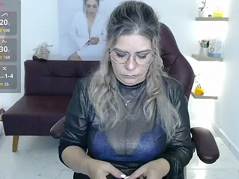 leylamia online show from 07-26-26, 01:25
