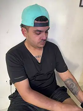 LatinBearX online show from 07-10-26, 11:57
