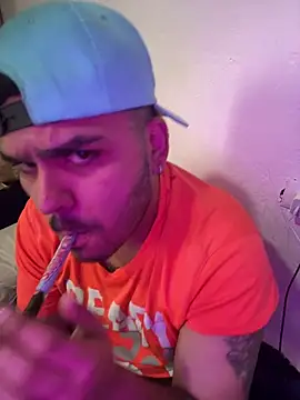 LatinBearX online show from 07-18-26, 11:58