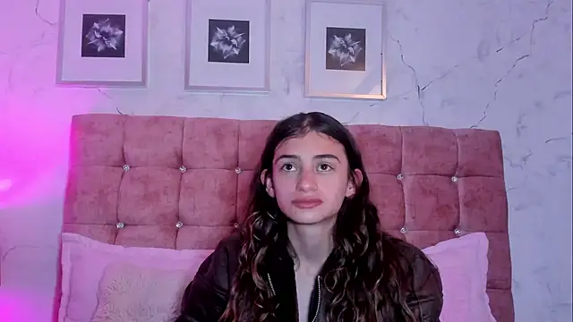 Katalina Laurent online show from 07-28-26, 02:13