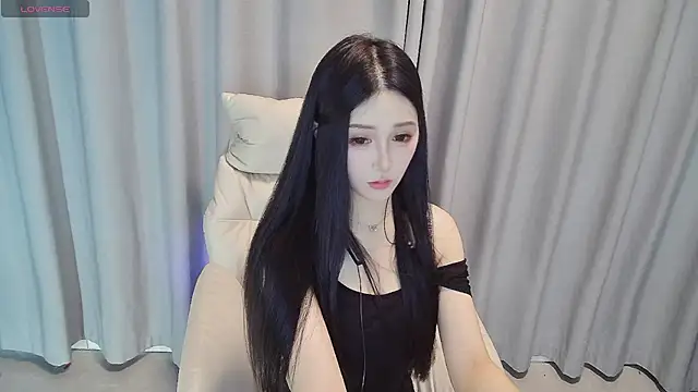 Snapshot of xiao_qian chatting on 07-20-26, 12:07 xiao qian online show from 07-20-26, 12:07