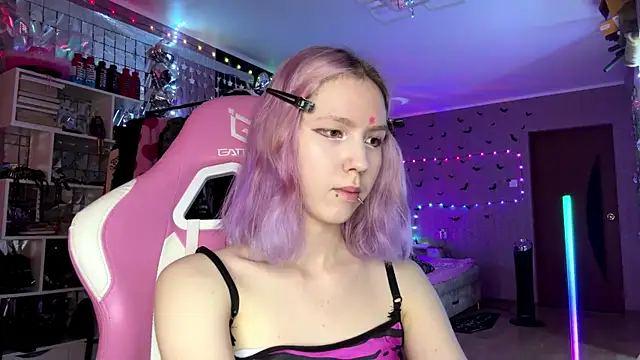 lonely bunny online show from 07-22-26, 02:42