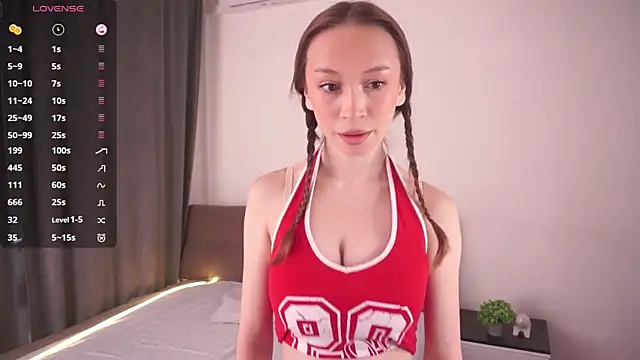ClarettaLovett online show from 07-18-26, 04:05