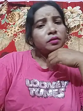 Snapshot of queen_1211 chatting on 07-15-26, 04:12 queen 1211 online show from 07-15-26, 04:12