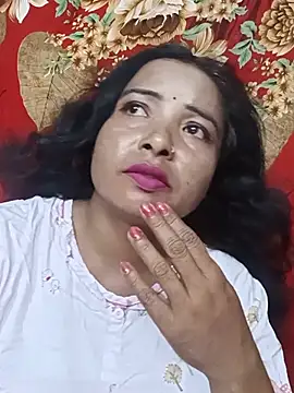 Snapshot of queen_1211 chatting on 07-19-26, 04:11 queen 1211 online show from 07-19-26, 04:11