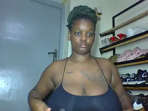 Snapshot of Seductivelust_ chatting on 07-17-26, 07:04 Seductivelust online show from 07-17-26, 07:04