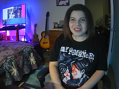Snapshot of Allis_Wonderland chatting on 07-17-26, 03:02 Allis Wonderland online show from 07-17-26, 03:02