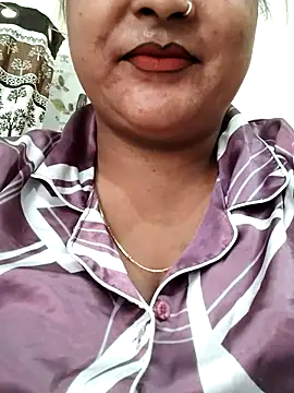 Snapshot of cute_bhabi69 chatting on 07-13-26, 03:42 cute bhabi69 online show from 07-13-26, 03:42